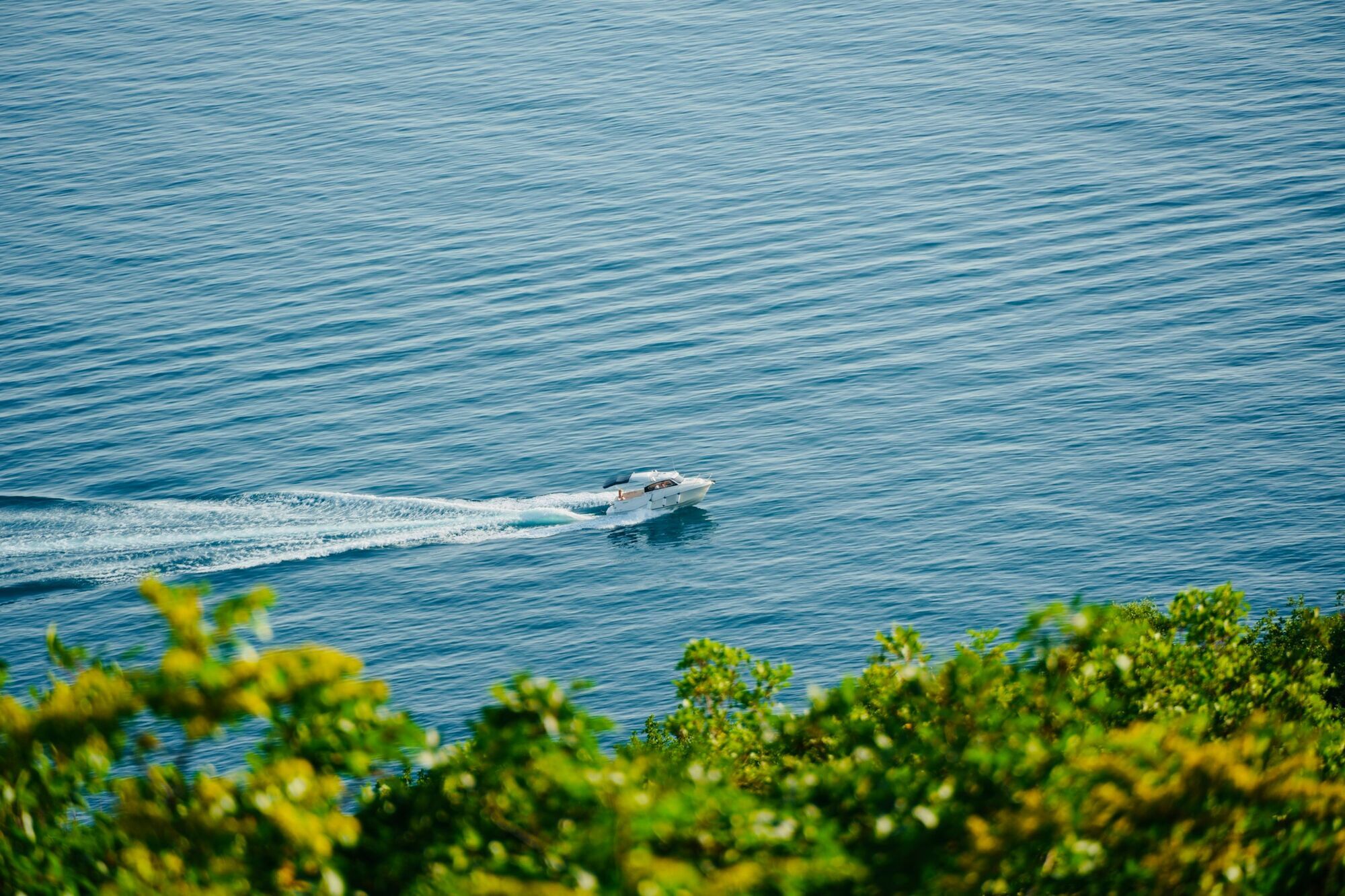 Красивая как Италия и Испания, но дешевле: туристам посоветовали маленькую страну в Европе