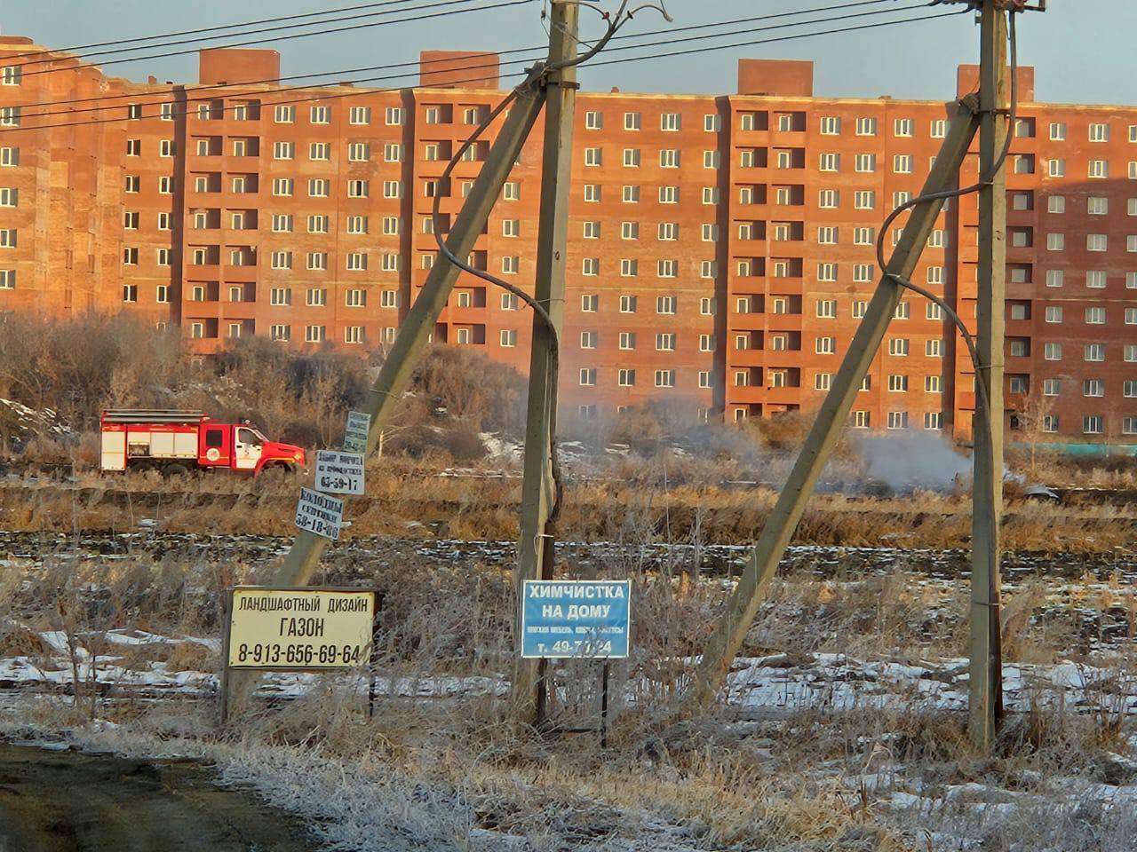 Піднялася стіна вогню: в Омській області стався вибух на газопроводі. Фото і відео