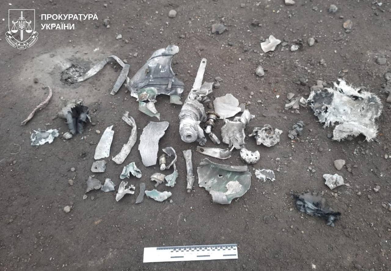 Росія завдала ракетних ударів по Берестину на Харківщині: загинула 17-річна, є багато поранених. Фото