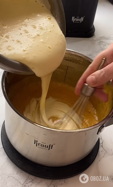 Торт "Медовик" за 30 минут: делимся элементарным рецептом популярного десерта