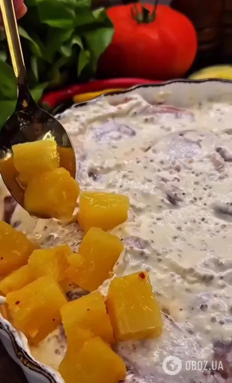 Сочная запеченная курица с сыром и ананасами: как приготовить вкусный ужин