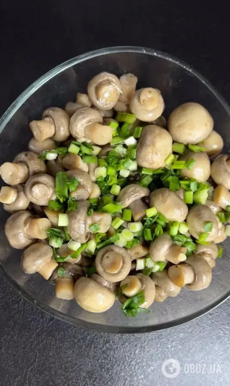 Как вкусно замариновать шампиньоны: рецепт за 10 минут