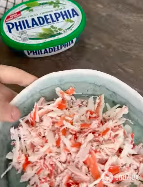 Новогодний салат "Суши" из двух ингредиентов: делимся самых легким рецептом