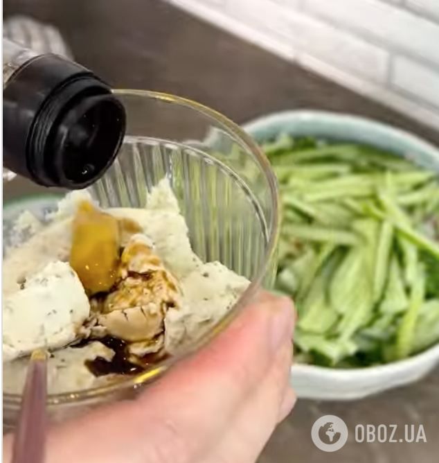 Новогодний салат "Суши" из двух ингредиентов: делимся самых легким рецептом