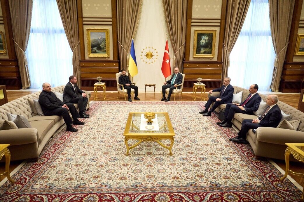 "Мир і безпека мають бути гарантованими": Зеленський обговорив з Ердоганом оборонну співпрацю та дипломатію. Фото й відео