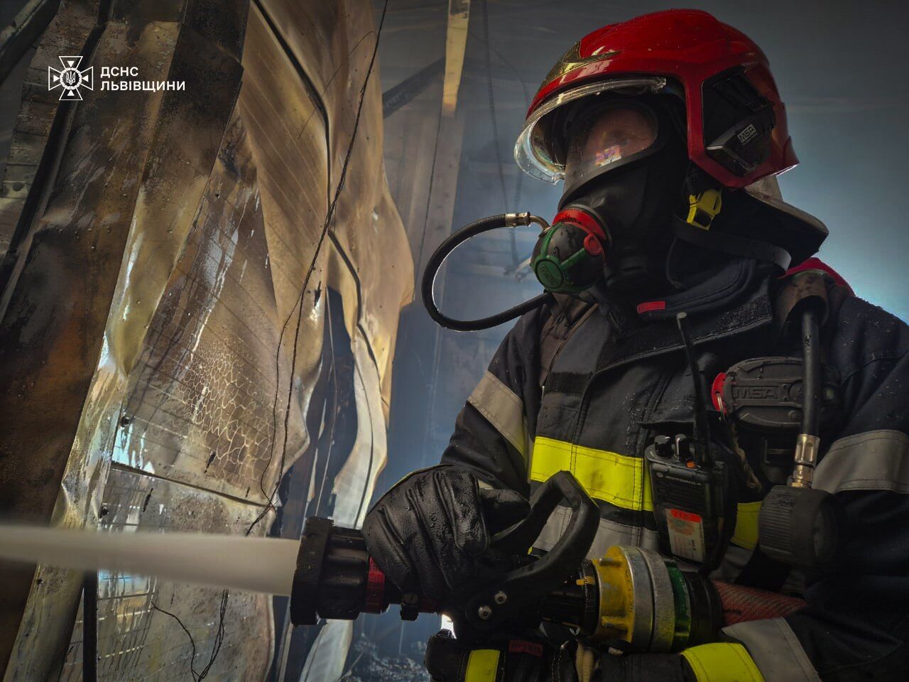 Окупанти атакували Львівщину: пошкоджено енергообʼєкт і деревообробне підприємство. Фото