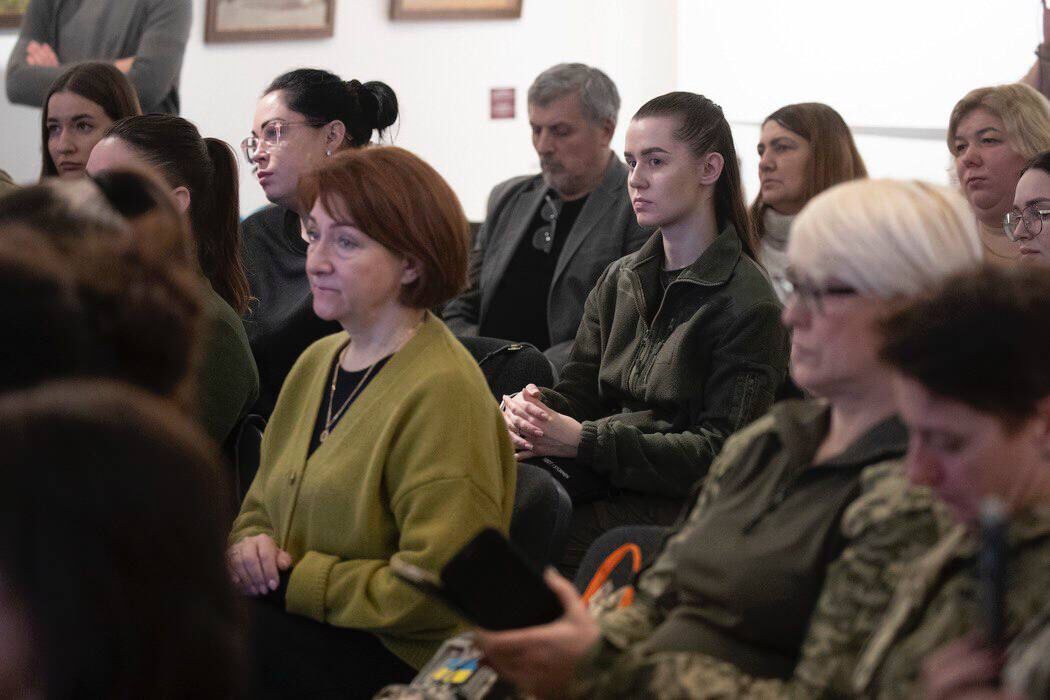 В Киеве прошел форум сообщества ветеранок: Кличко показал фото с защитницами