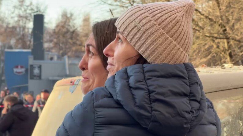 "Вибігла босоніж, наша квартира в диму": мешканці Тернополя розповіли про ворожу атаку. Фото і відео