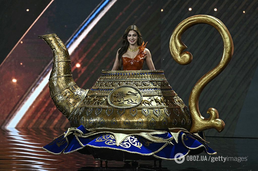 Від лампи Алладіна до піратського костюма: найдивніші національні вбрання учасниць "Міс Всесвіт 2025". Фото