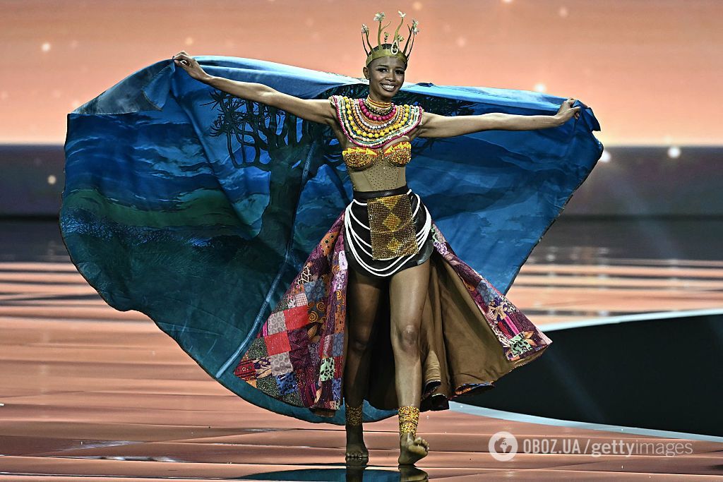 Від лампи Алладіна до піратського костюма: найдивніші національні вбрання учасниць "Міс Всесвіт 2025". Фото