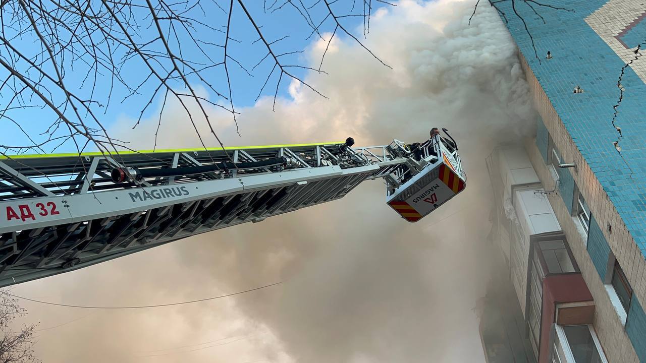 Атака была массированная: появилась карта пролета ракет и дронов над Украиной 19 ноября