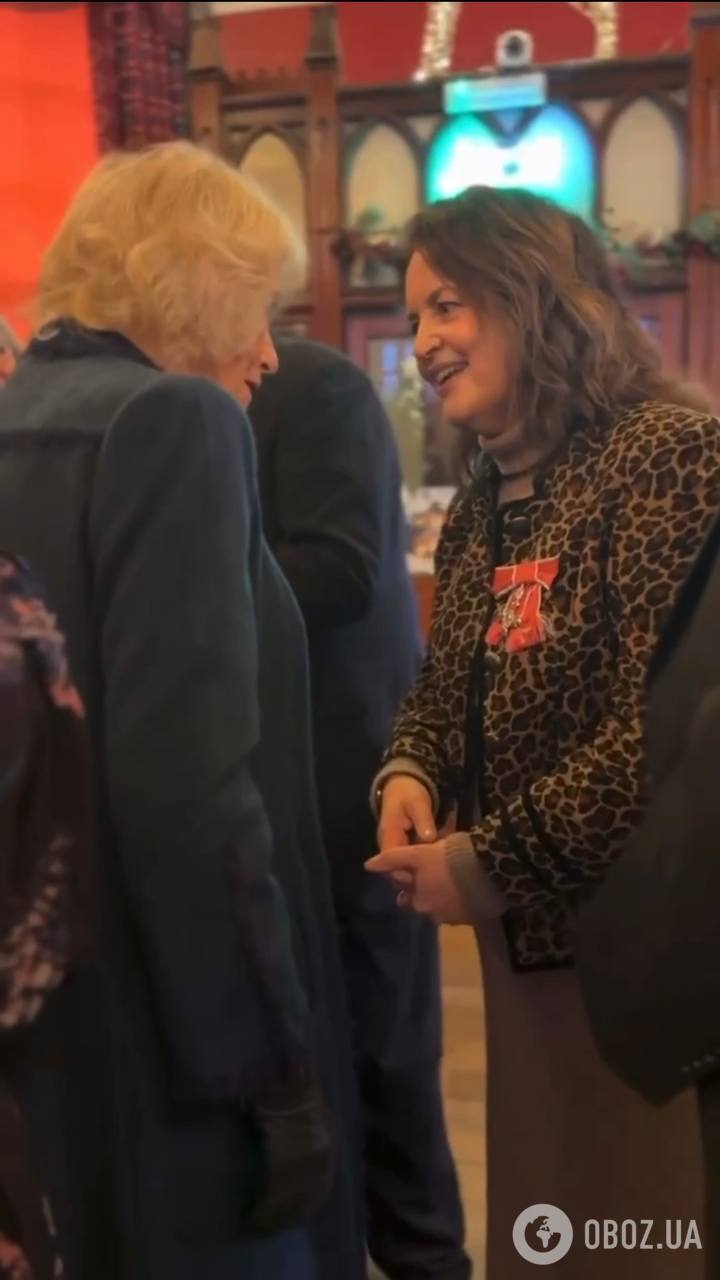 Королева Камілла грубо порушила етикет у розмові з відомою актрисою, яка мала проблеми з вагою: що вона запитала