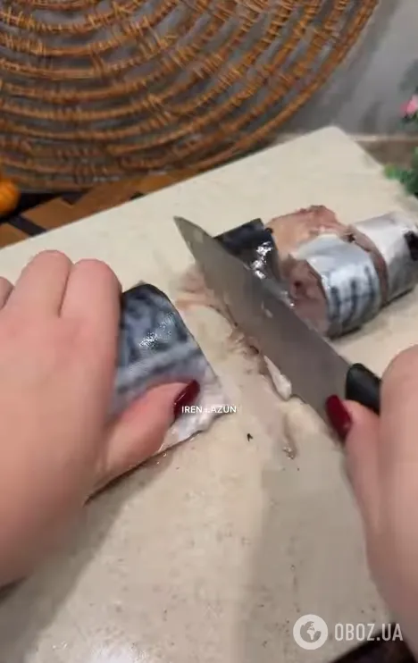 Вместо шашлыка: как вкусно запечь скумбрию на шпажках