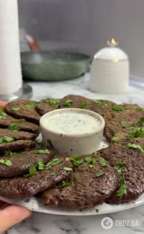 Вкусные печеночные оладьи, которые понравятся всем: как приготовить полезное блюдо