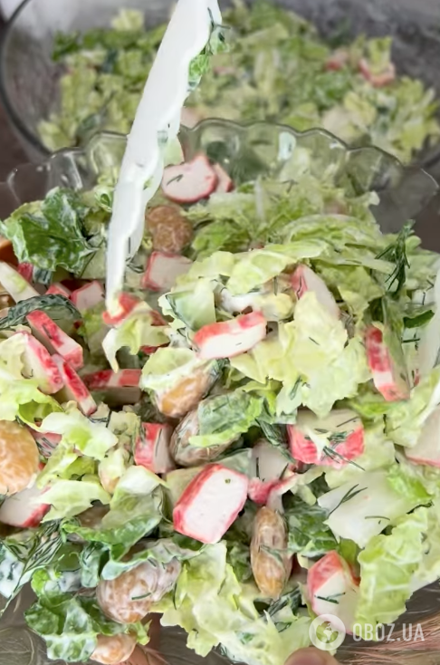 Вкусный салат из пекинской капусты и крабовых палочек для праздничного стола: готовится блюдо 5 минут