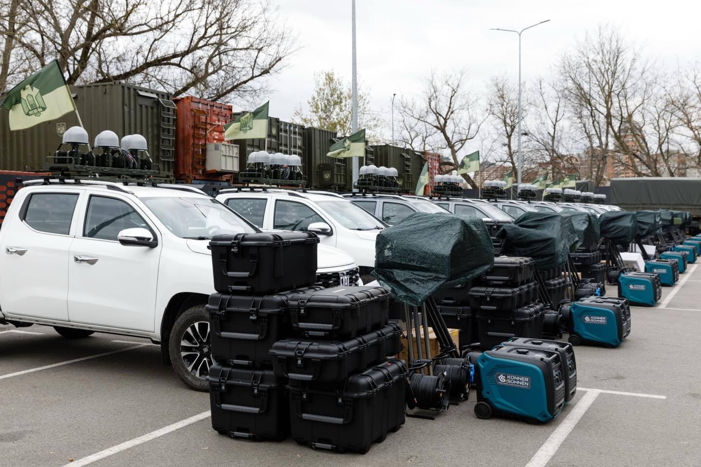 Приземлят еще больше российской нечисти: Порошенко передал ВСУ 10 комплексов улучшенных "Ай-Петри"