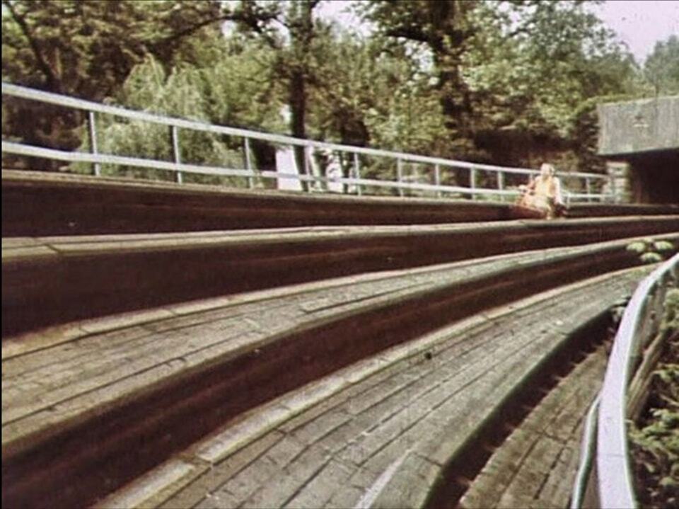 У черзі стояли годинами: у Гідропарку Києва в 1980-х можна було покататися на "Американських гірках". Фото і відео