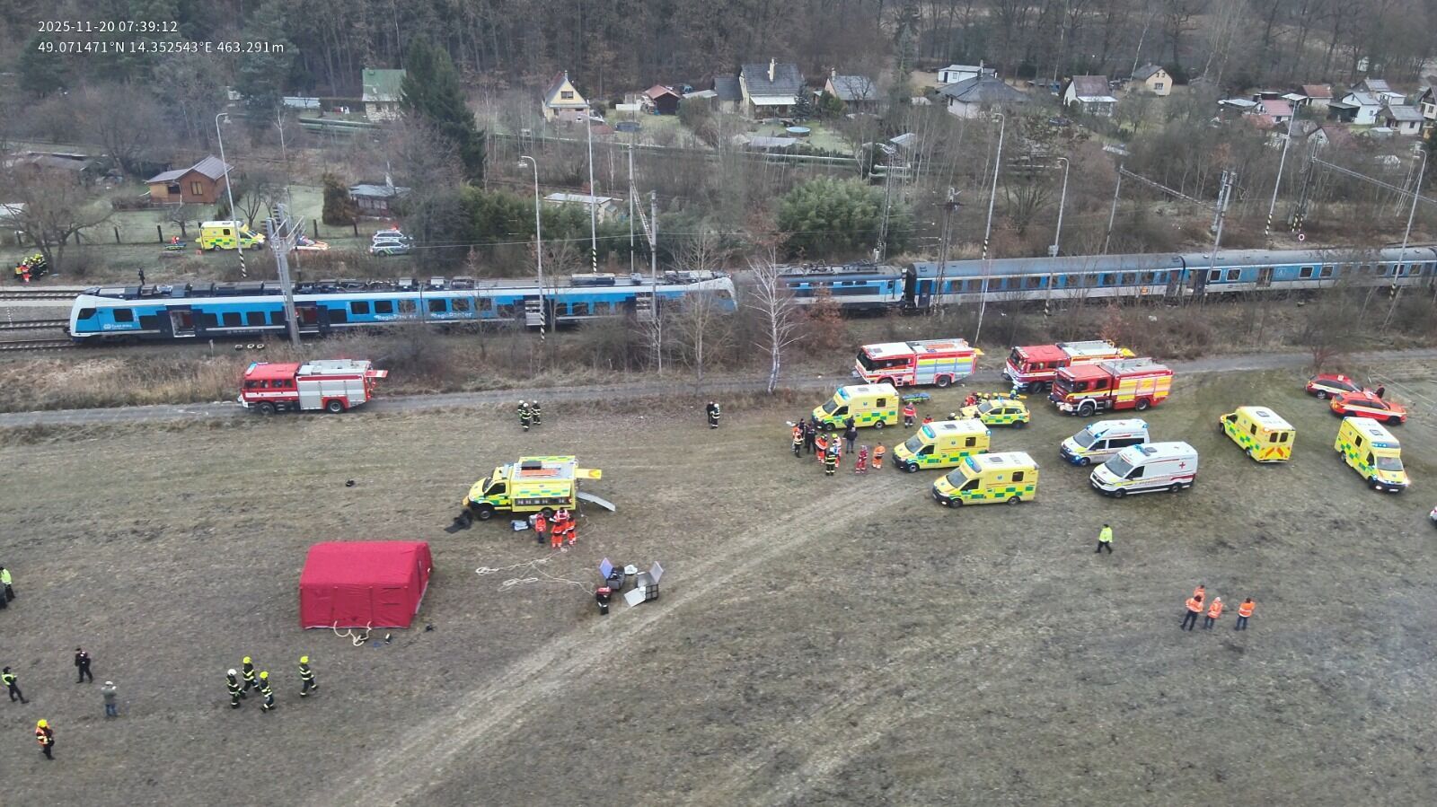У Чехії сталася аварія на залізниці: постраждали 40 людей, пʼятеро у важкому стані. Фото