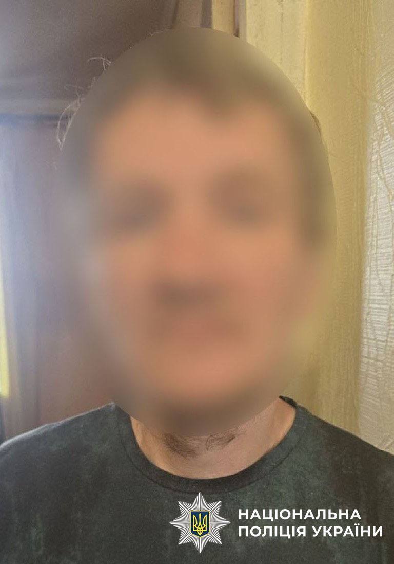 В Киеве двое мужчин избили адвоката и ограбили его. Подробности дела и фото