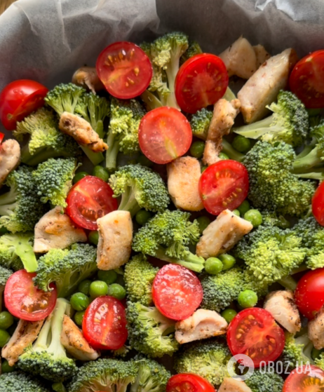 Не только быстро, но и очень полезно: как приготовить сытный киш с курицей и брокколи на обед