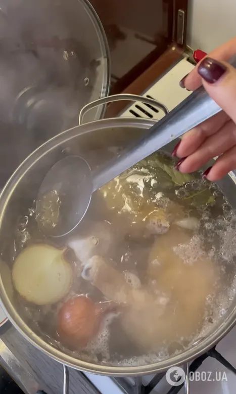 Як приготувати прозорий холодець з курки: швидкий рецепт на свята