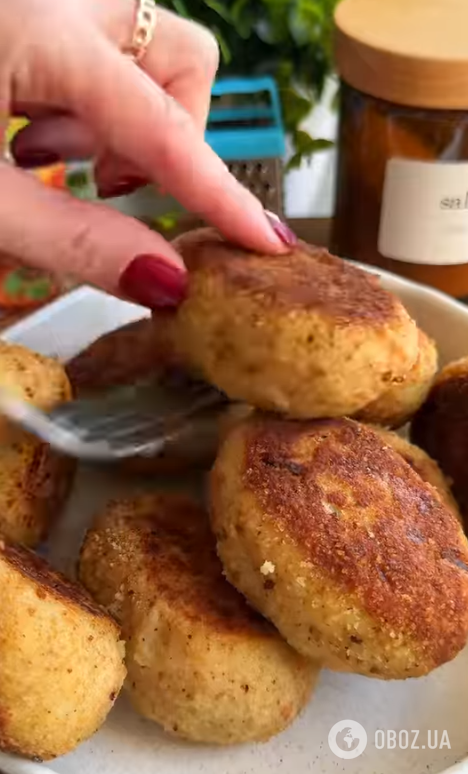 Какой ингредиент обязательно нужно добавить в рыбные котлеты, чтобы они получились воздушными: делимся простым рецептом