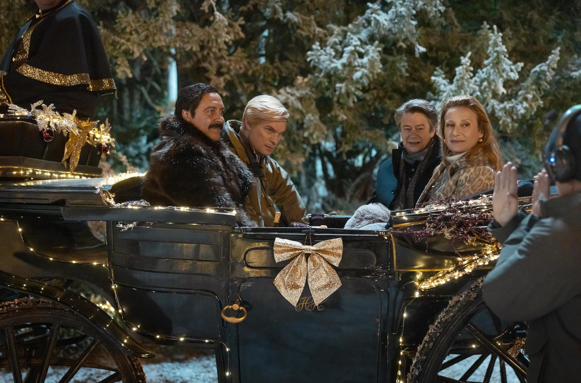 "Проблемы с шампанским": о чем новый ромком, вышедший на Netflix