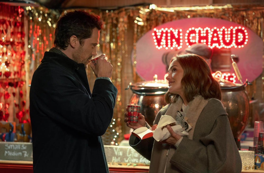 "Проблемы с шампанским": о чем новый ромком, вышедший на Netflix