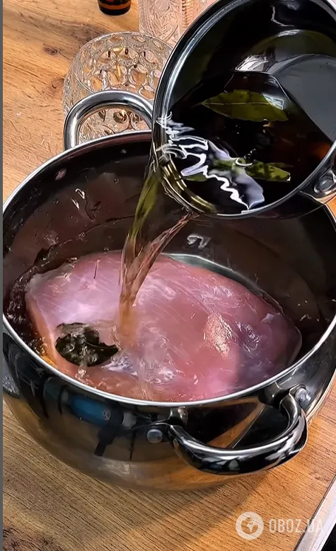 Сочная буженина из индейки на праздники: что сделать, чтобы мясо не было сухим