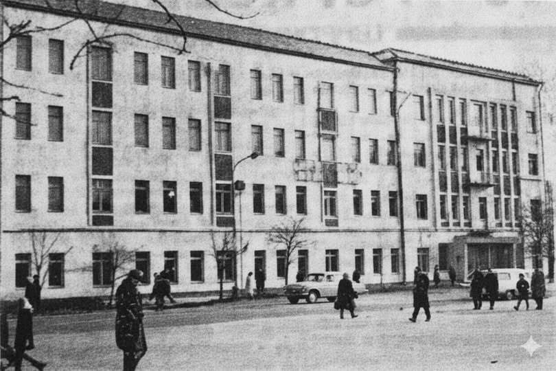 Каким был Хмельницкий в 60-х годах: город активно отстраивали