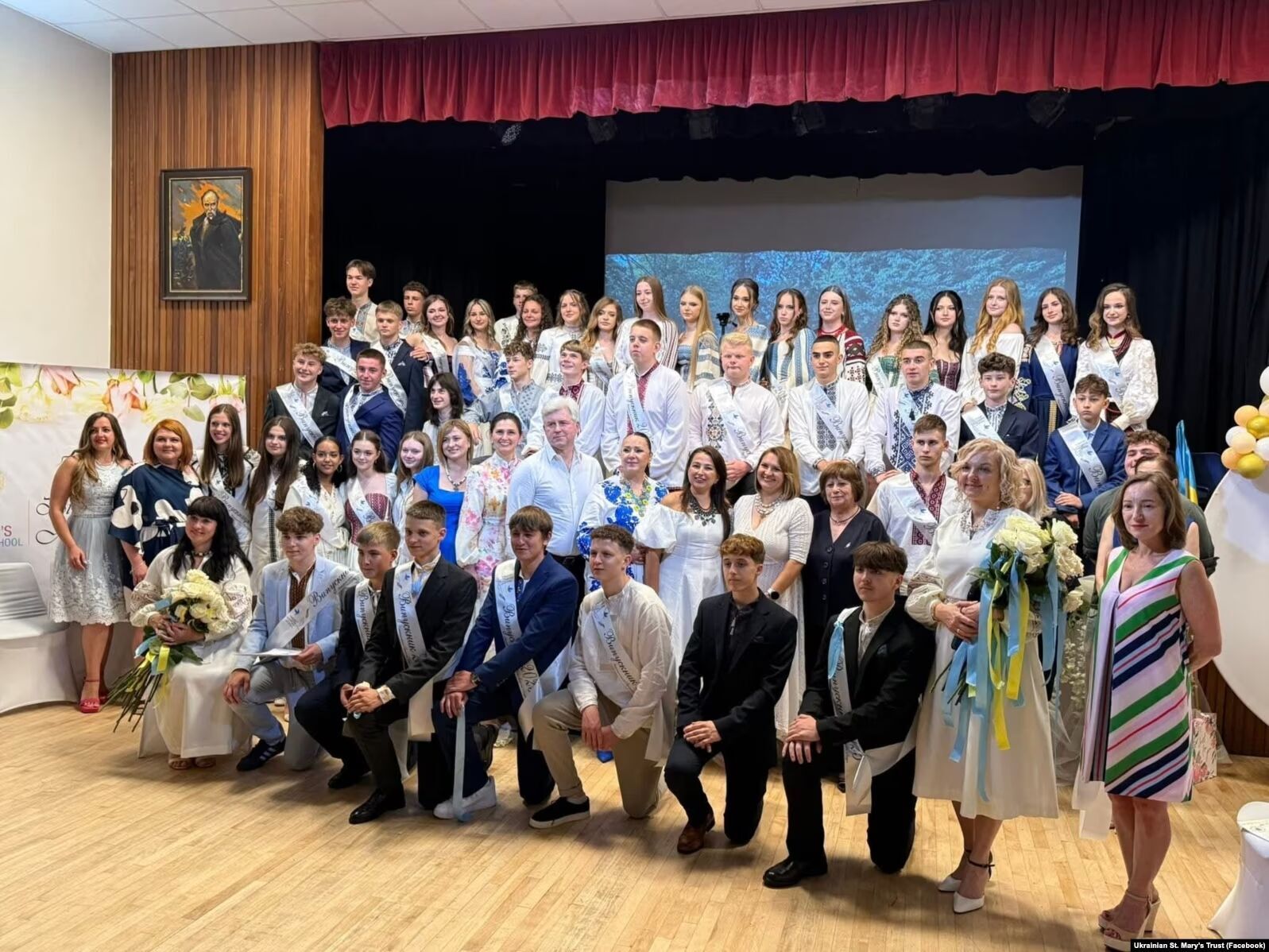 "До сих пор чувствую вину и стыд..." Украинскую школьницу в Великобритании заставили сдавать экзамен по русскому языку