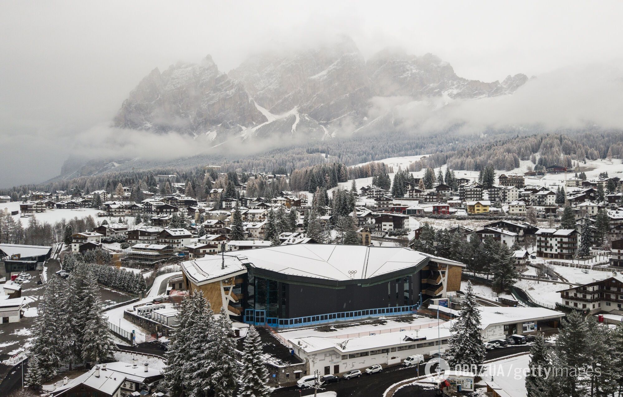 Украинцу угрожают из-за России, чудом построенная трасса и горячие разборки в хоккее: скандалы и интересные факты об Олимпиаде-2026