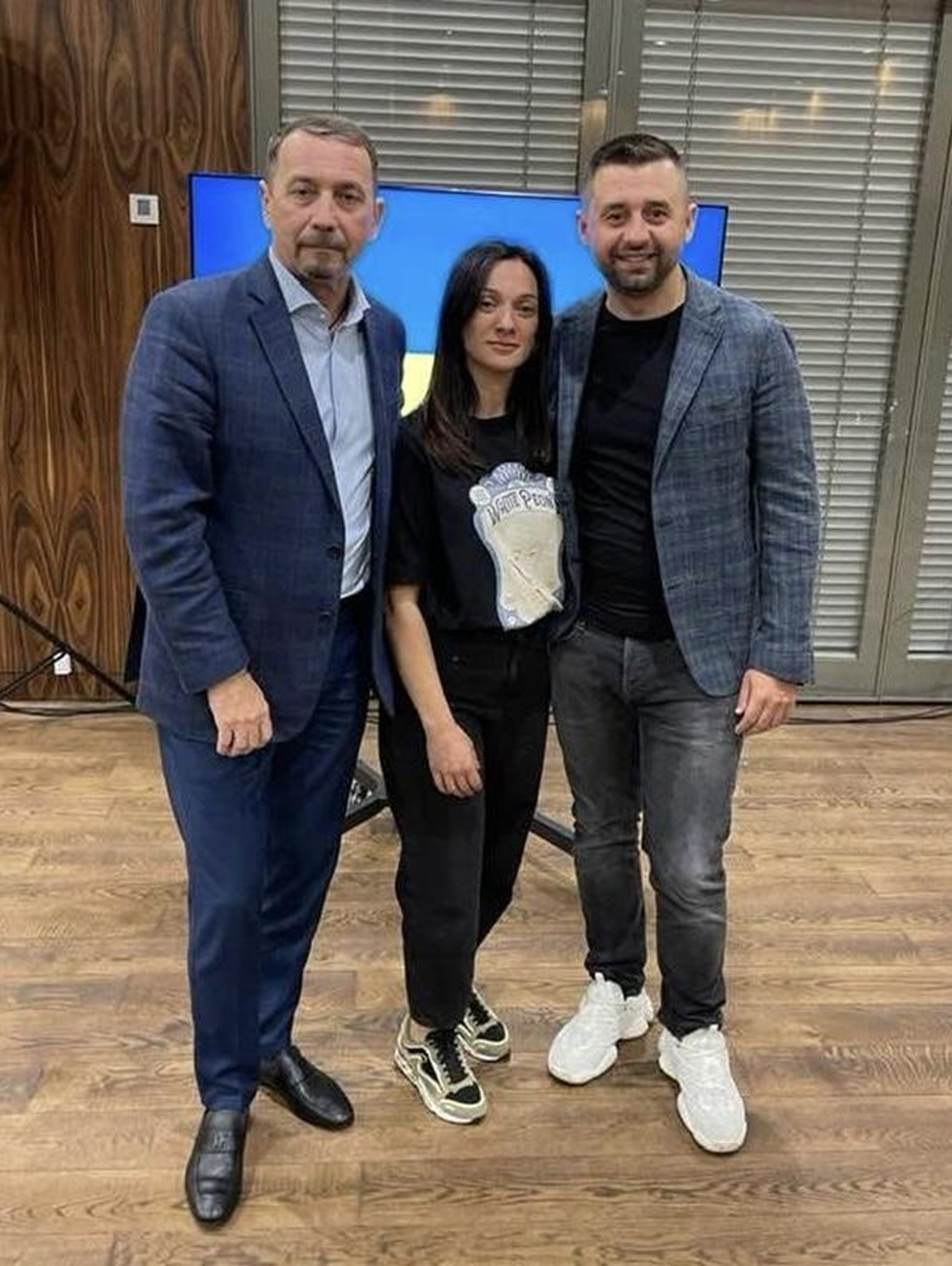 В Днепре сорвалось предвыборное турне Арахамии под ширмой "прифронтовых городов"