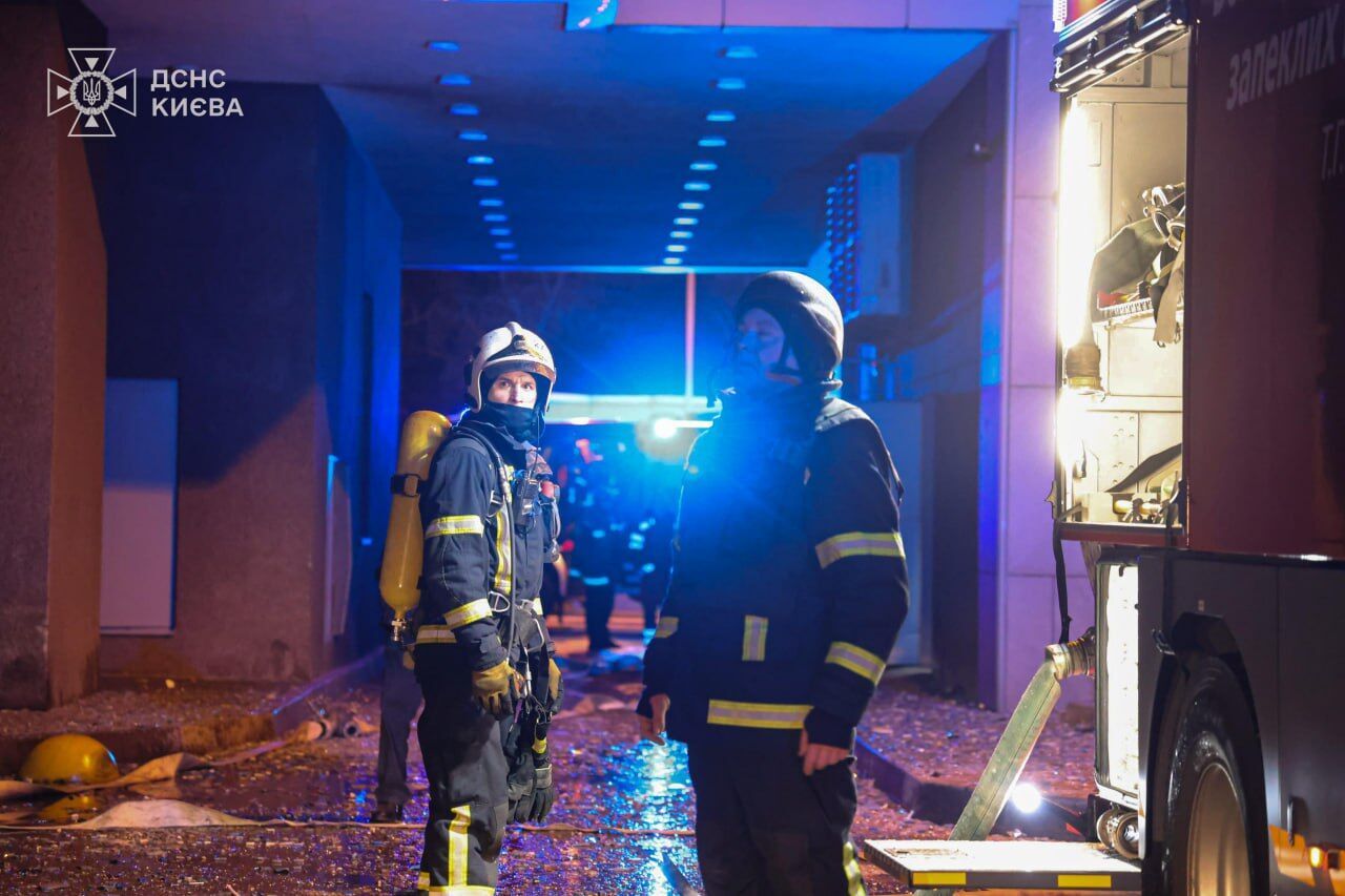 "Четыре дрона залетели в Молдову и Румынию": Зеленский рассказал о последствиях атаки РФ на Украину и призвал к давлению на Россию