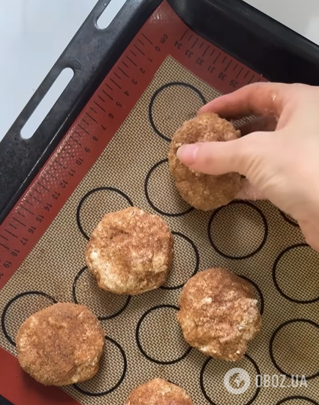 Елементарне печиво з яблуками та корицею до чаю: впораються навіть діти