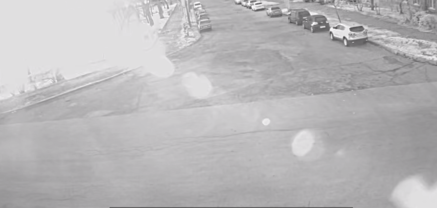 Забрал покой у сотен людей: момент российского удара по Запорожью попал на видео, много раненых