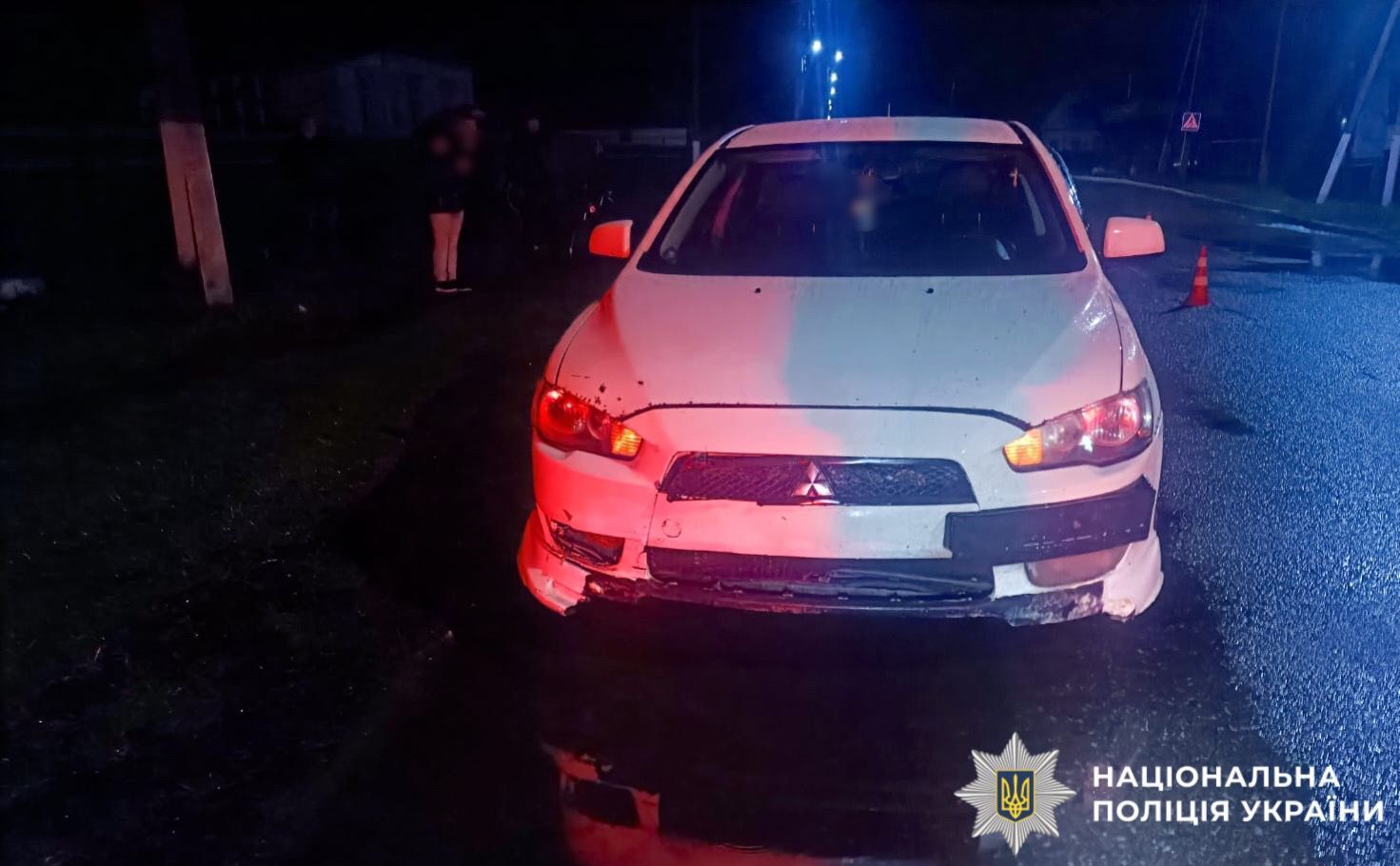 На Київщині легковик збив на смерть 19-річного хлопця. Подробиці ДТП та фото