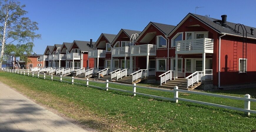 Росіяни шукають лазівки, як потрапити до Європи: масово скуповують нерухомість у країнах ЄС заради подорожей і роботи