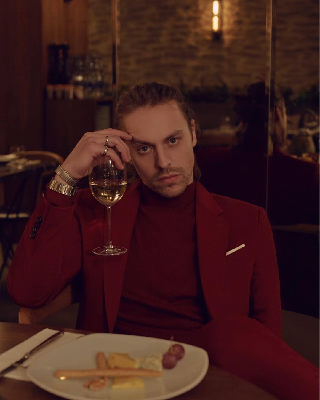 "Я з вами серцем". Зірка "Величного століття" звернувся до росіян на тлі кровопролиття в Україні