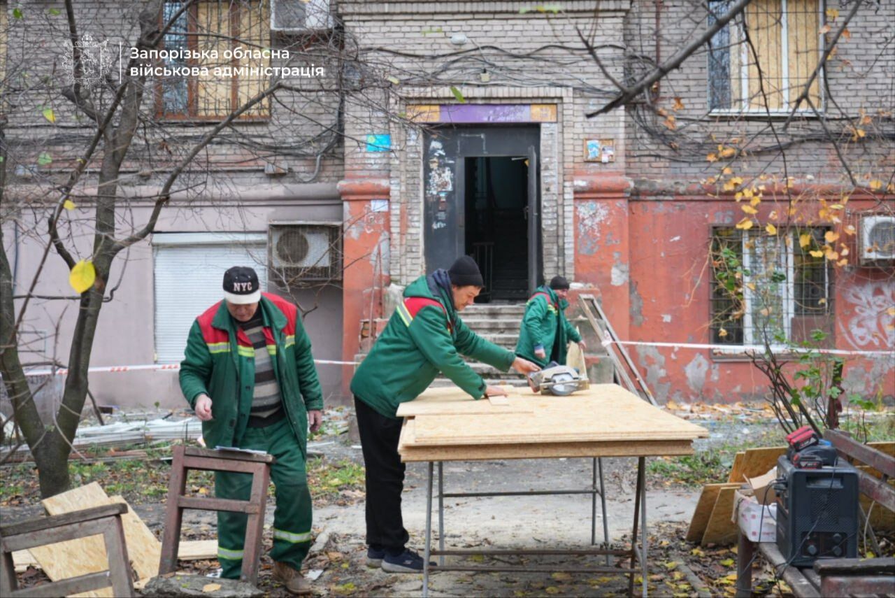 Забрал покой у сотен людей: момент российского удара по Запорожью попал на видео, много раненых