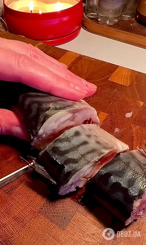 Пряная малосольная скумбрия в домашних условиях: есть можно уже через сутки