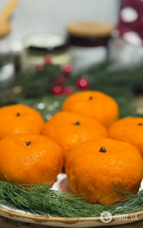 Салат "Мандаринки" для новогоднего стола: удивите родных эффектной подачей