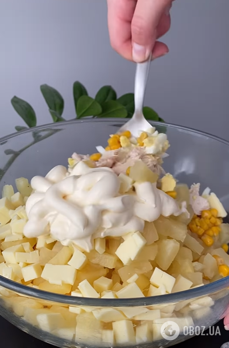 Майонезный салат с курицей и ананасами на Новый год: беспроигрышный рецепт для праздничного стола