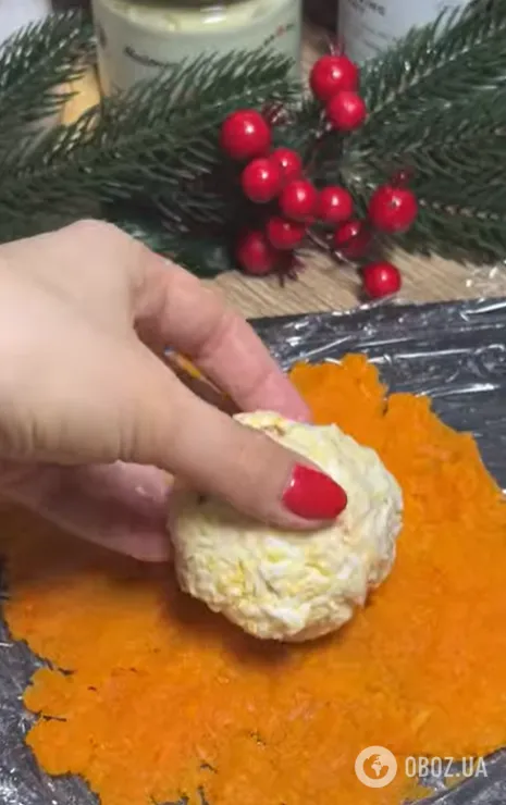 Салат "Мандаринки" для новогоднего стола: удивите родных эффектной подачей