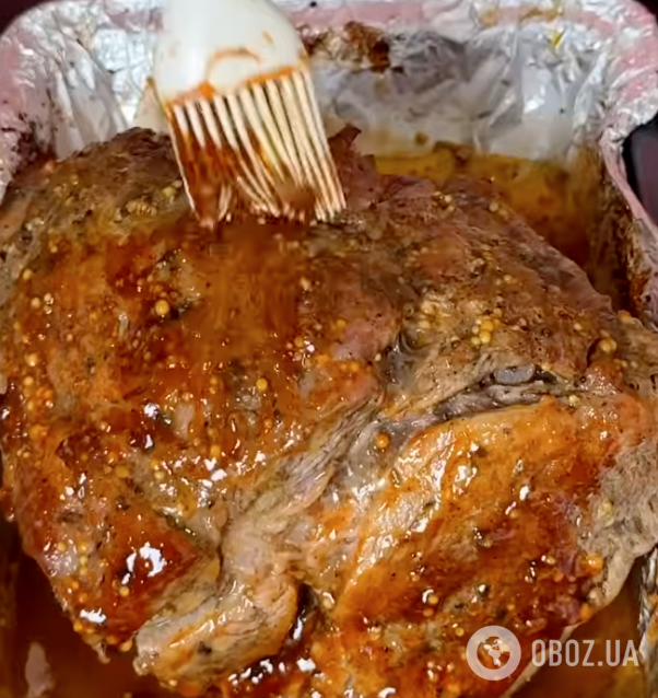 Сочная домашняя буженина для новогоднего стола: рассказываем, из какого мяса и сколько часов готовить