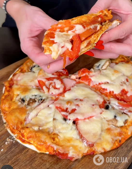 Легка піца без тіста за 10 хвилин: найпростіший рецепт страви для перекусу та вечері