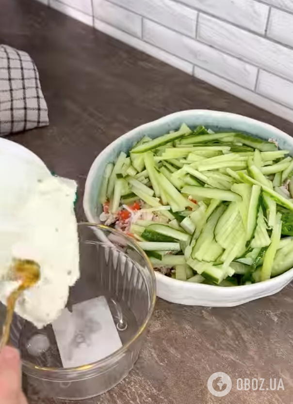 Новорічний салат "Суші" з двох інгредієнтів: рецепт страви, яка сподобається всім