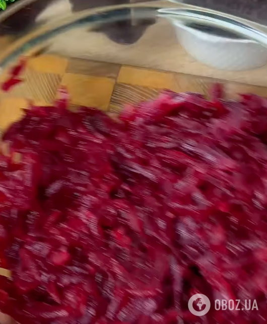 Полезный салат из свеклы на каждый день: понравится всем