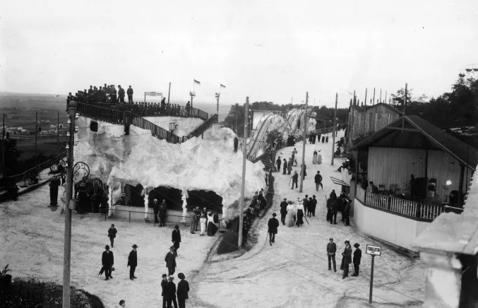 Дуже рідкісні кадри: Львів показали на столітніх фото