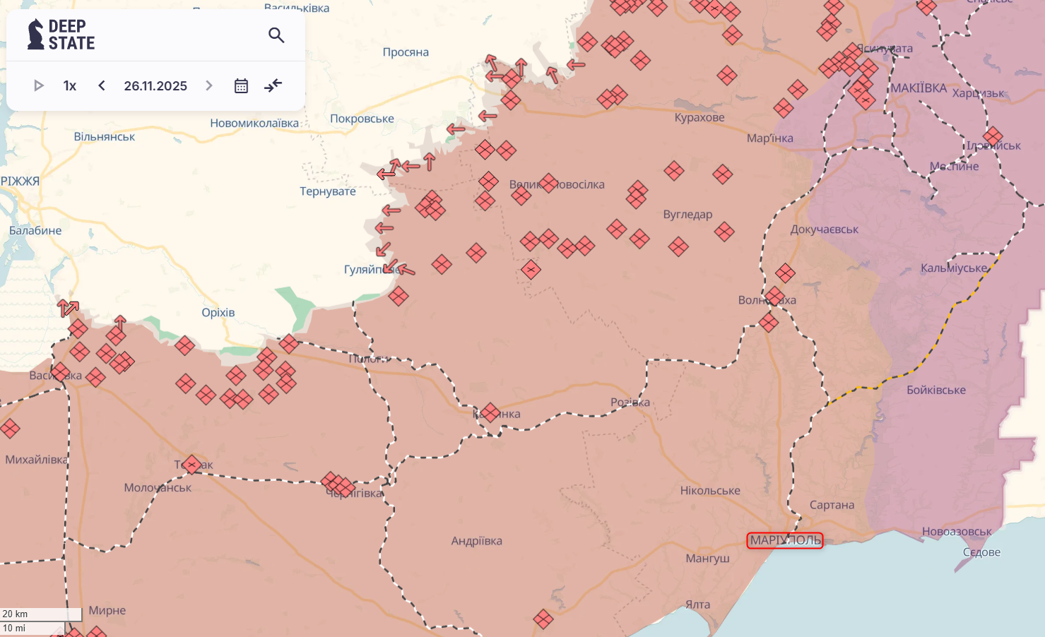 "Экоцид продолжается": оккупанты слили в реку в Мариуполе остатки нефтепродуктов, вода стала черной. Фото и видео